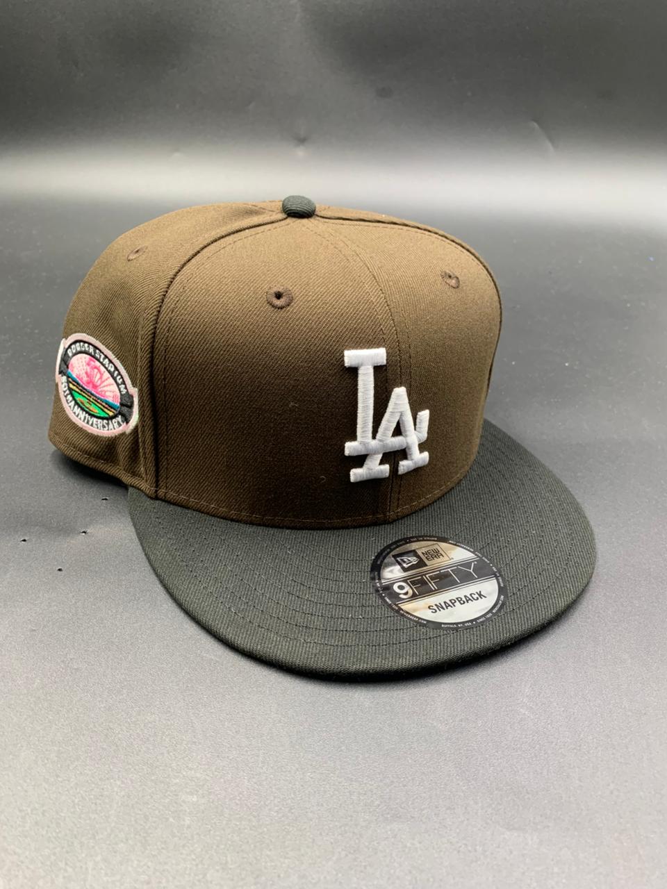 New Era Edicion LA Cafe Negro 1