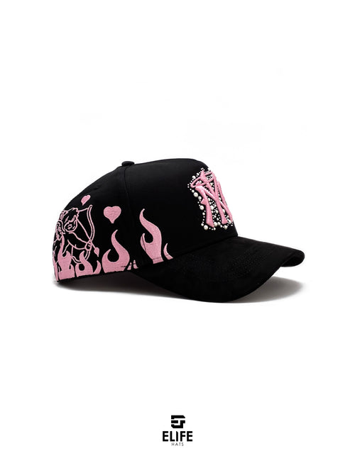 31 HATS_NY PEARLS IN LOVE