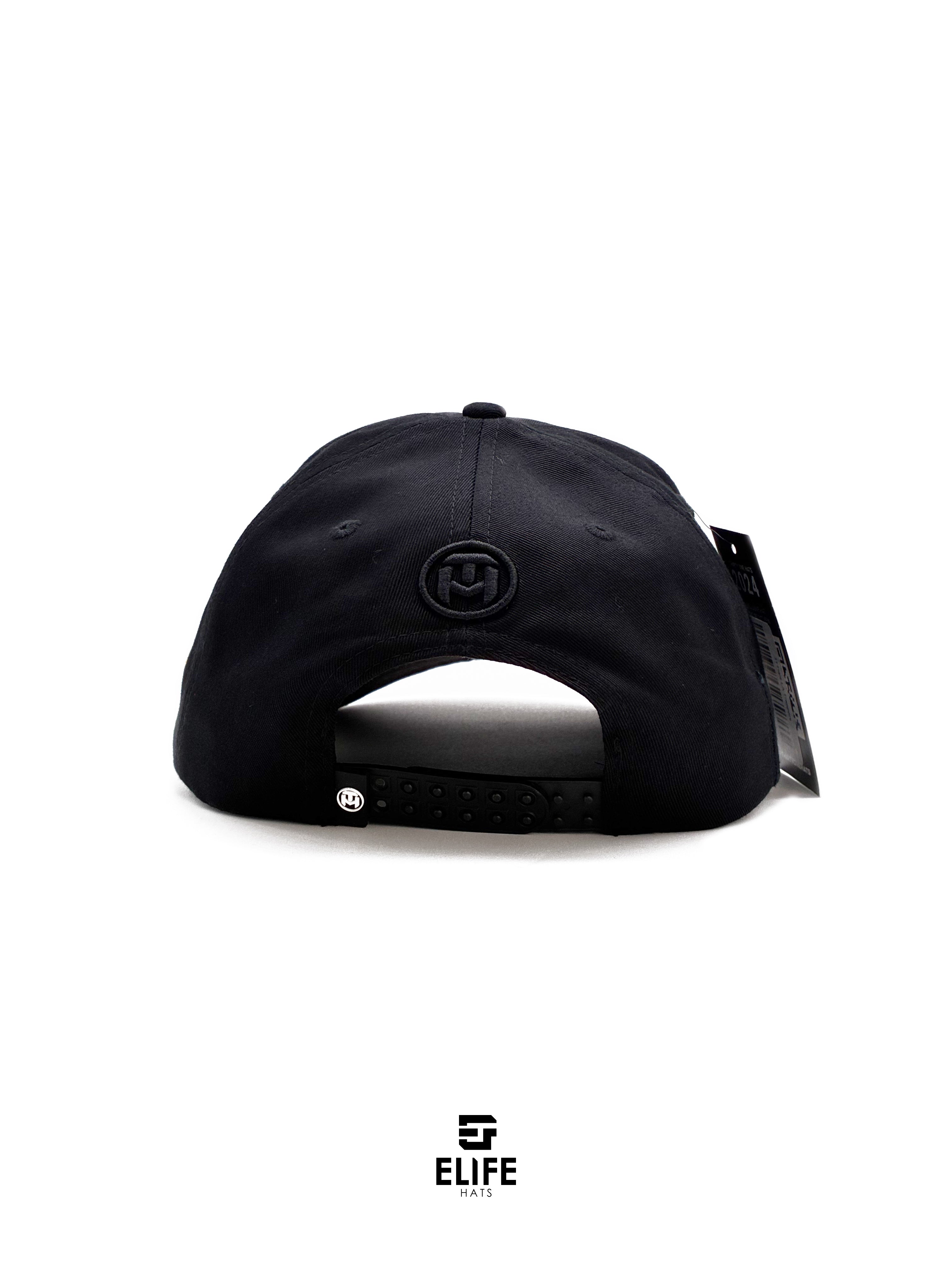 31 HATS- LA TRAPPERS