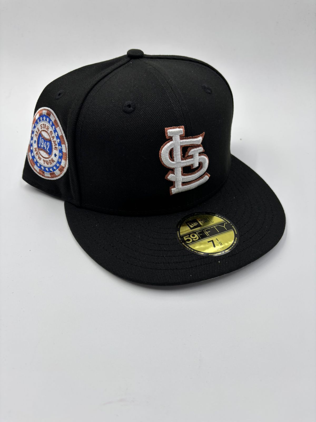 NEW ERA EDICION SAN LUIS NEGRO CONTORNO CAFE