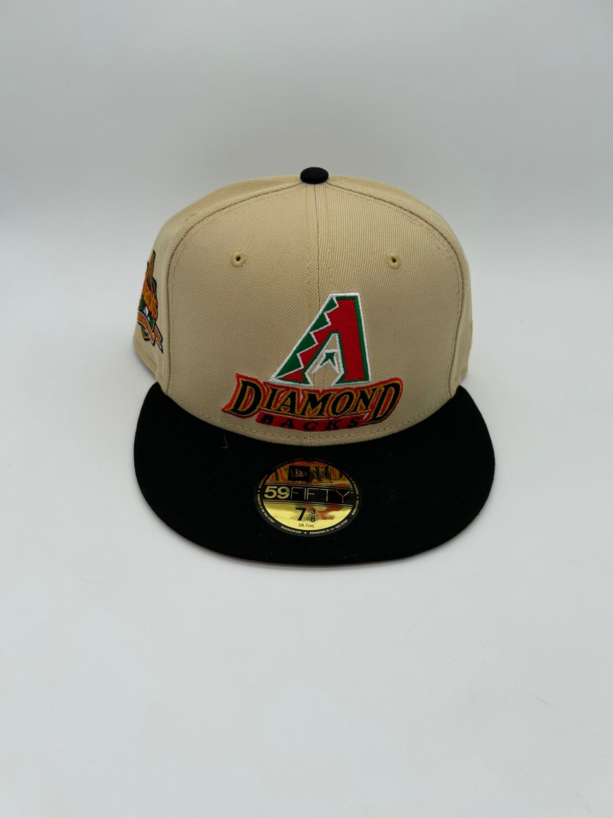 New Era Edicion Diamond Cafe Negro