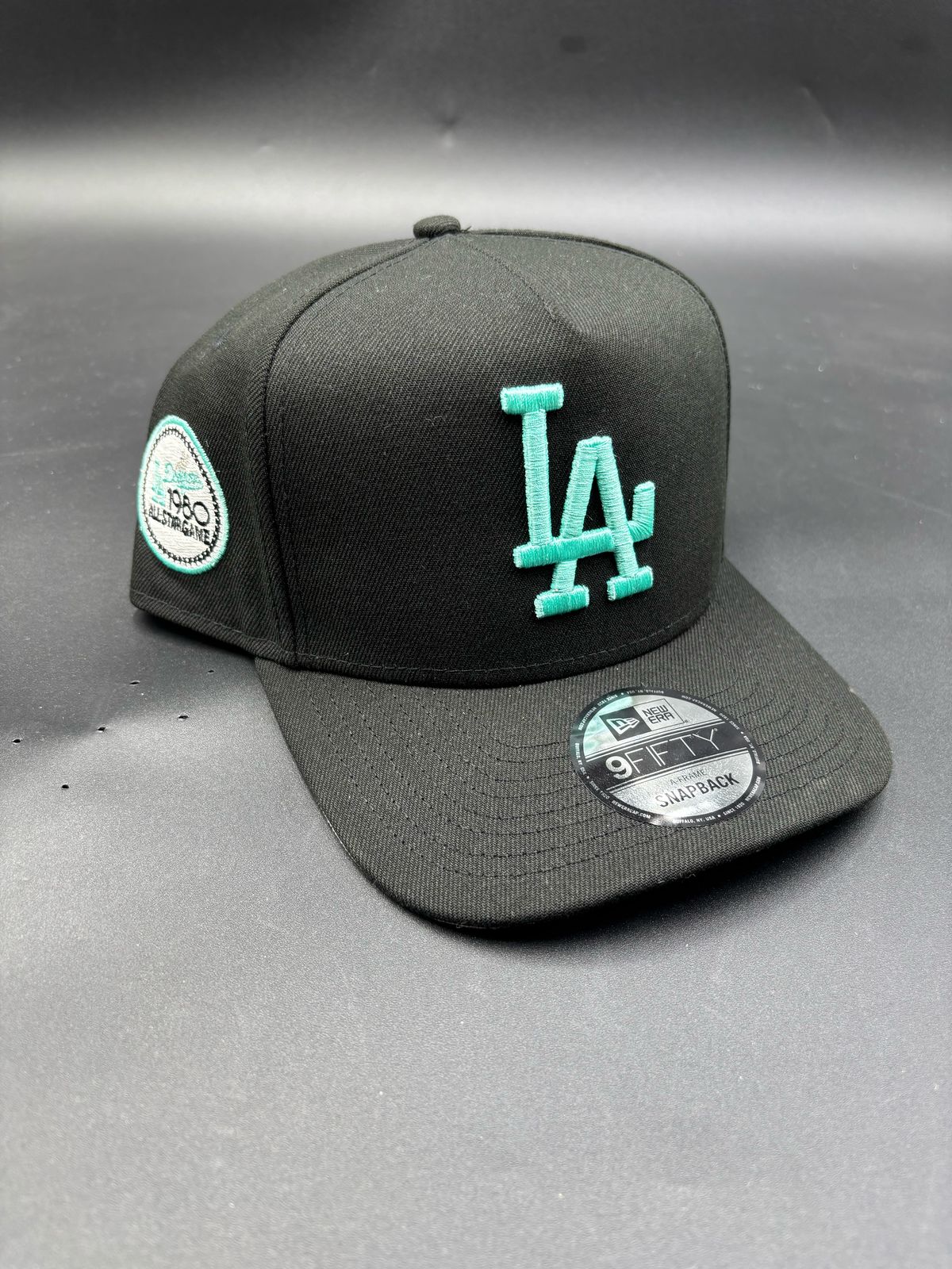 NEW ERA A-FRAME LA 1980 negro turquesa
