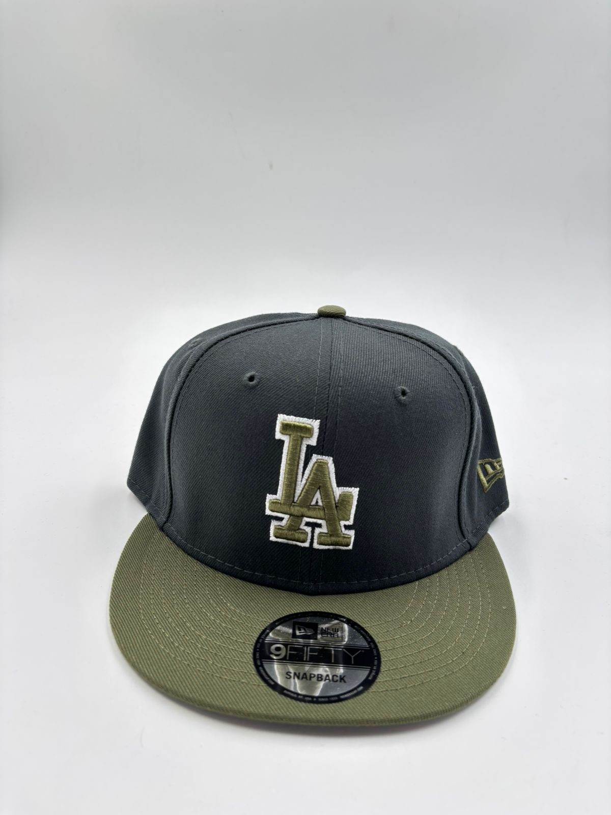 NEW ERA BROCHE LA VERDE OLIVA