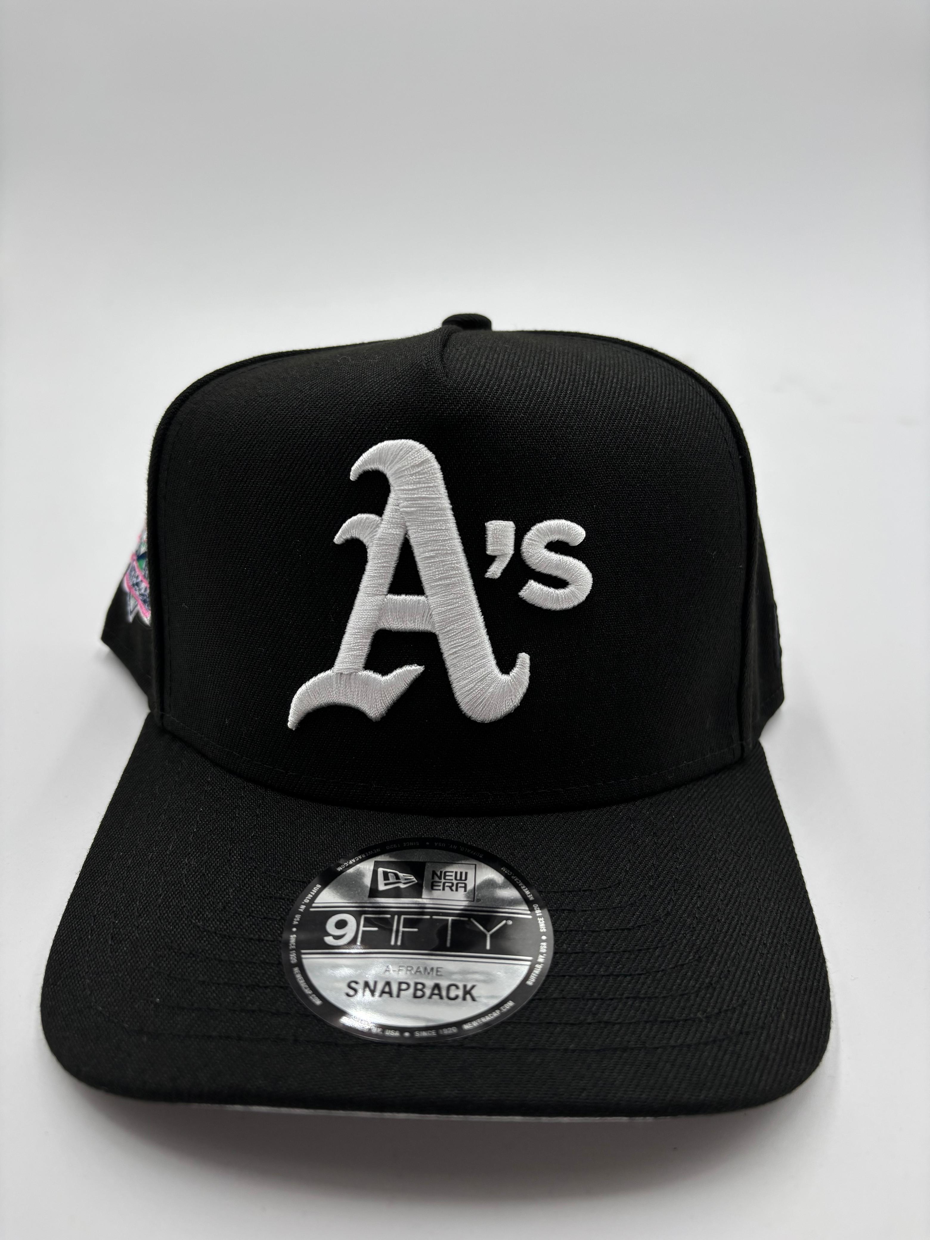 New Era A-FRAME Oakland Negro Blanco