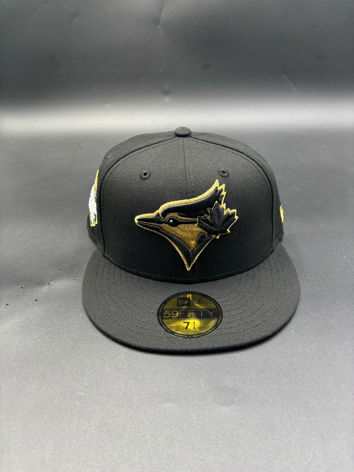 New Era Edicion Blue Jays Contorno Dorado