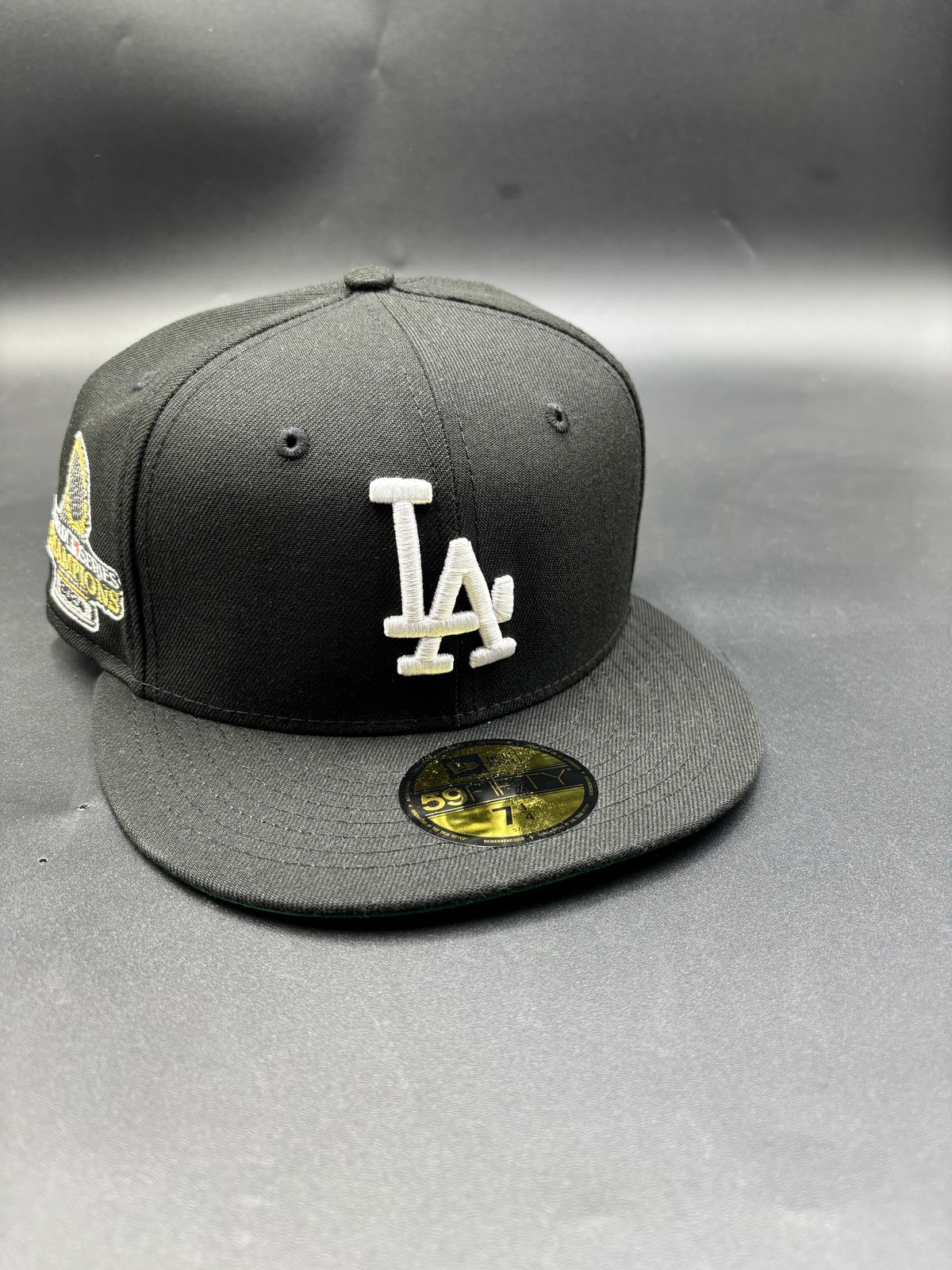 New Era Edicion LA Negra Visera Verde