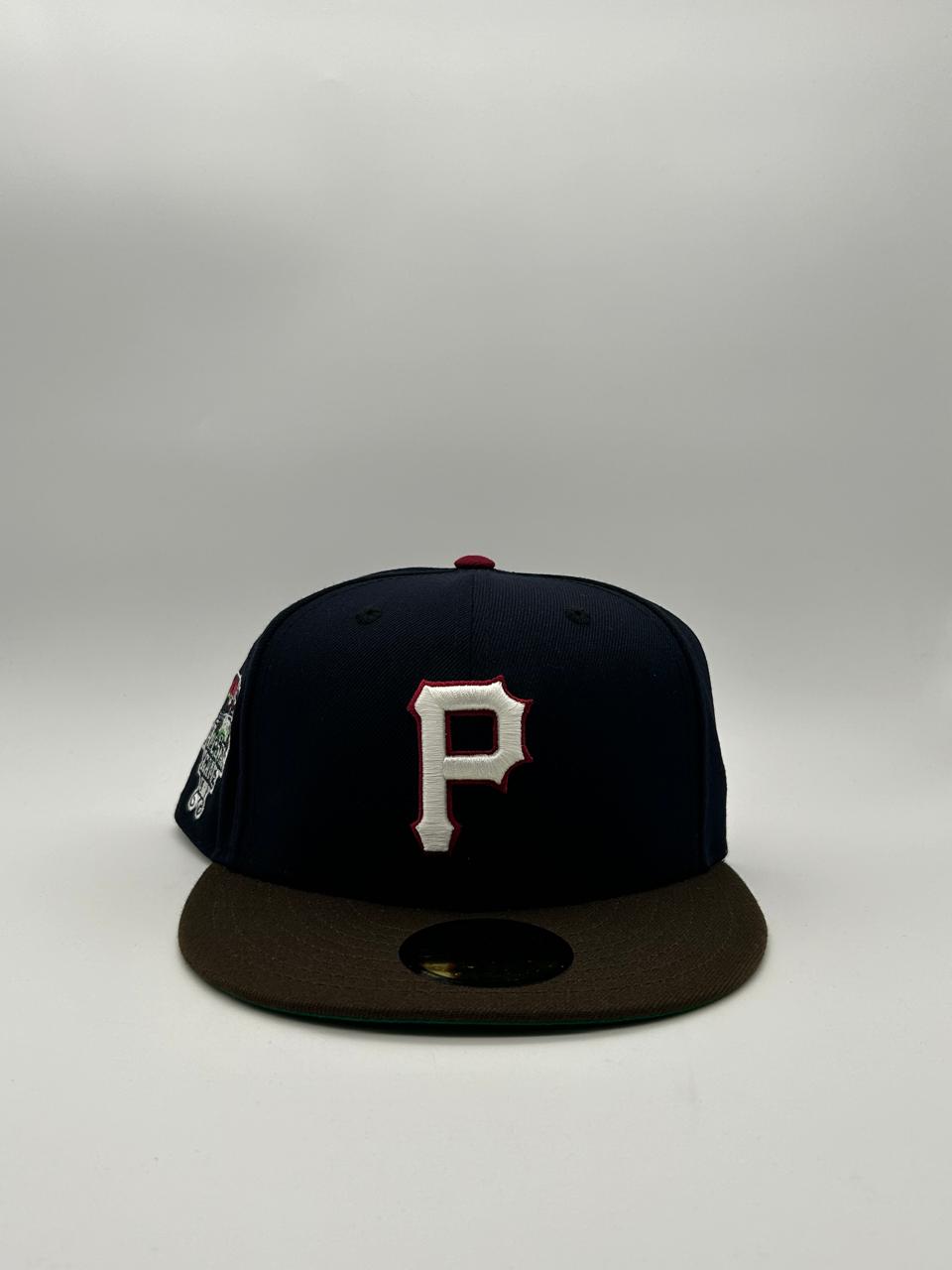 New Era Edicion Piratas Contorno Tinto Cafe
