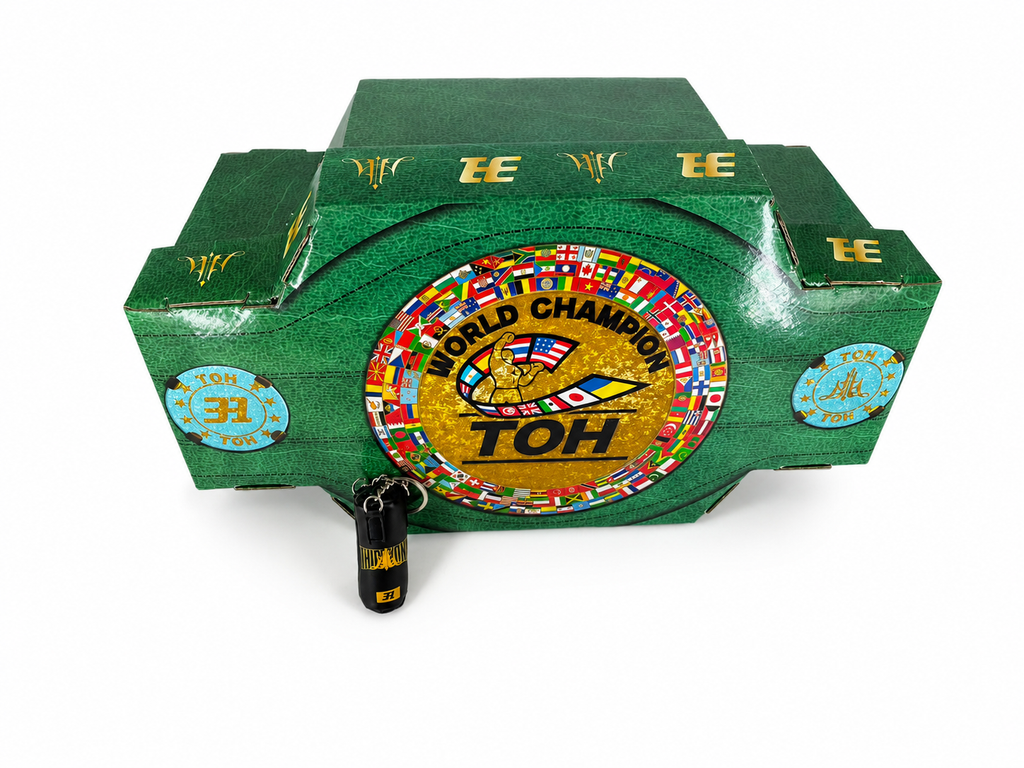 31 HATS- CAJA BENAVIDEZ INCLUYE LLAVERO