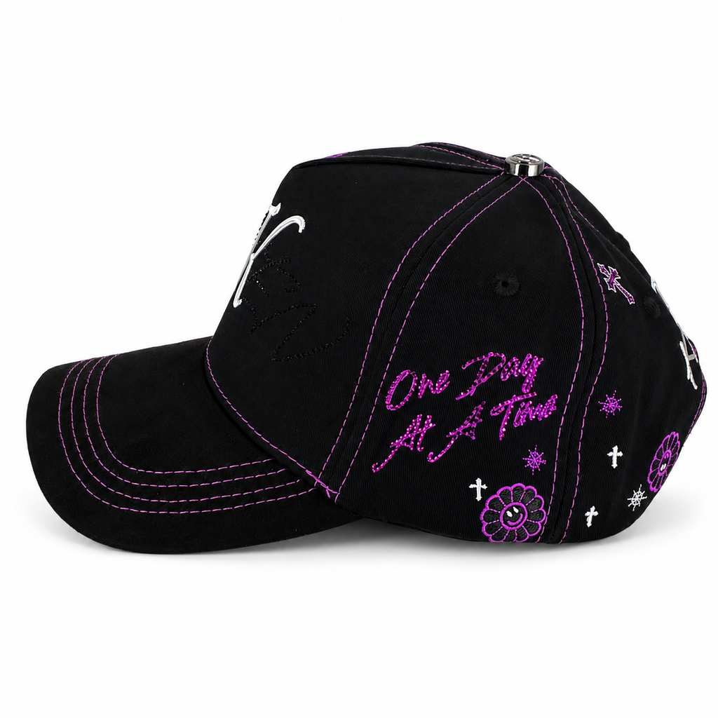 GORRA BIGG BOSS K MURAKAMI MORADO