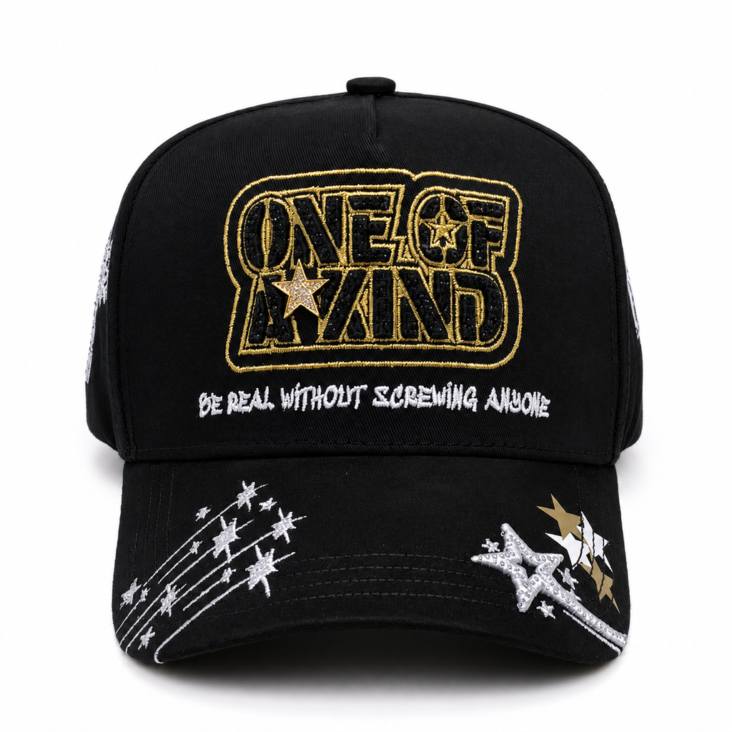GORRA BIGG BOSS ONE OF A KIND DORADA