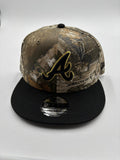 New Era Edicion Broche Atlanta Camo Negro