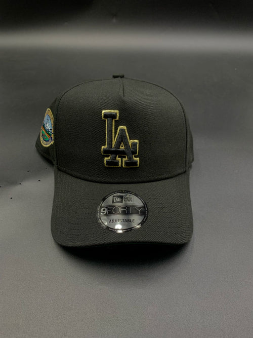 9Forty Edicion LA Negra Contorno Dorado
