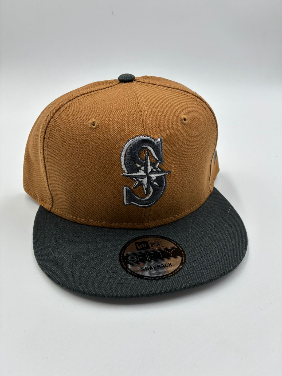 NEW ERA BROCHE SEATTLE CAFE NEGRO