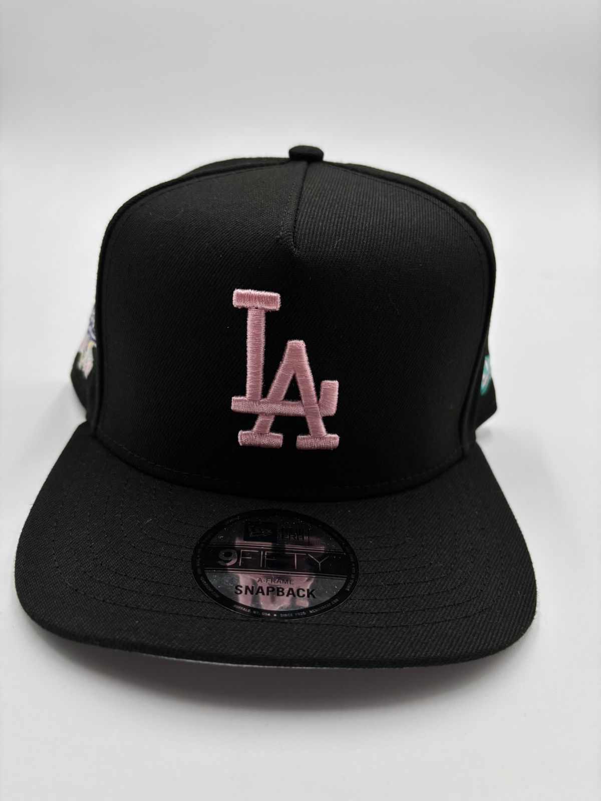 New Era A-FRAME LA Negra Rosa