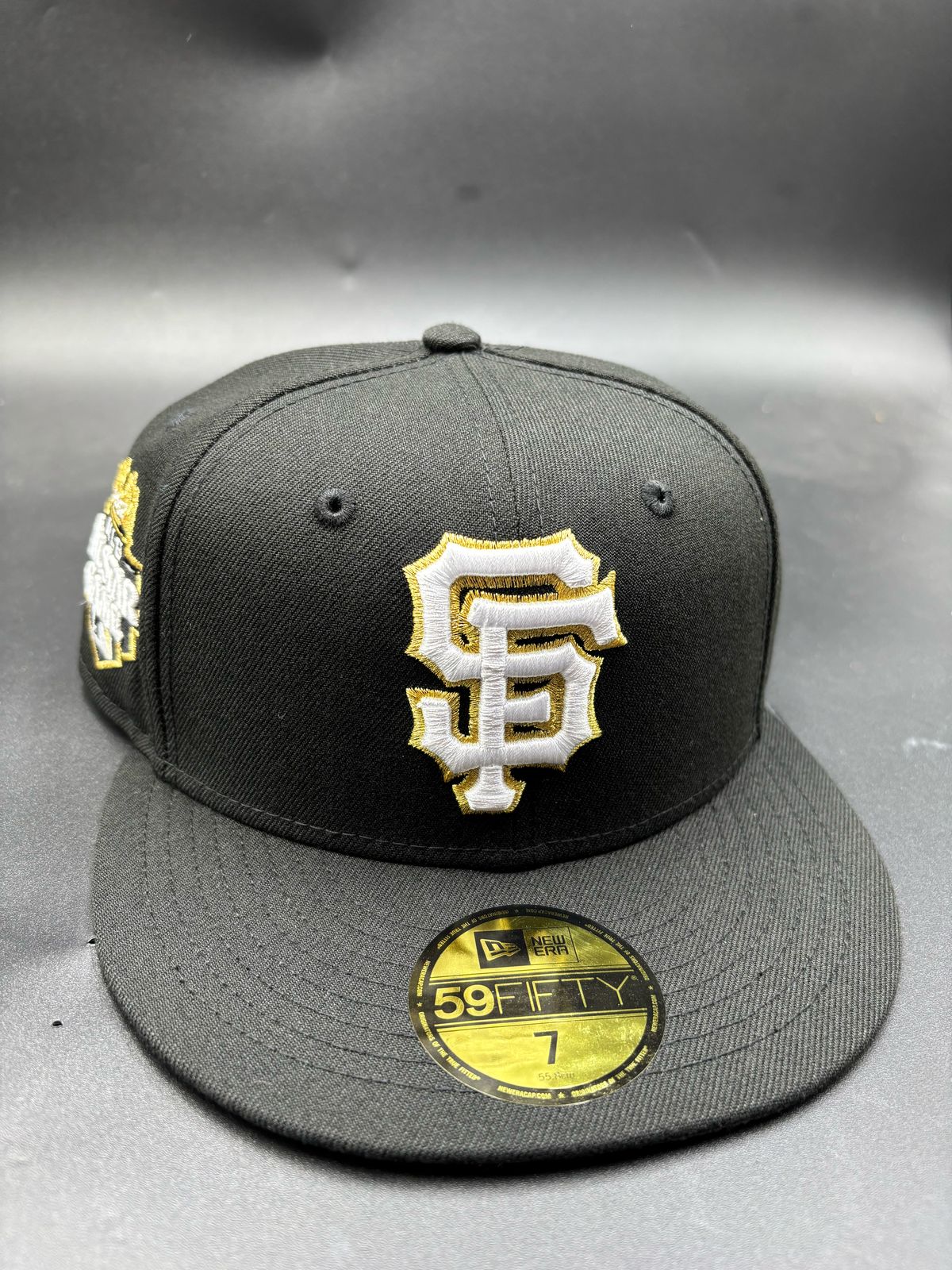New Era Edicion San Francisco Contorno Dorado