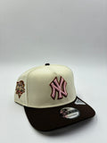 NEW ERA EDICION BROCHE A-FRAME YANKEES BEIGE CAFE ROSA