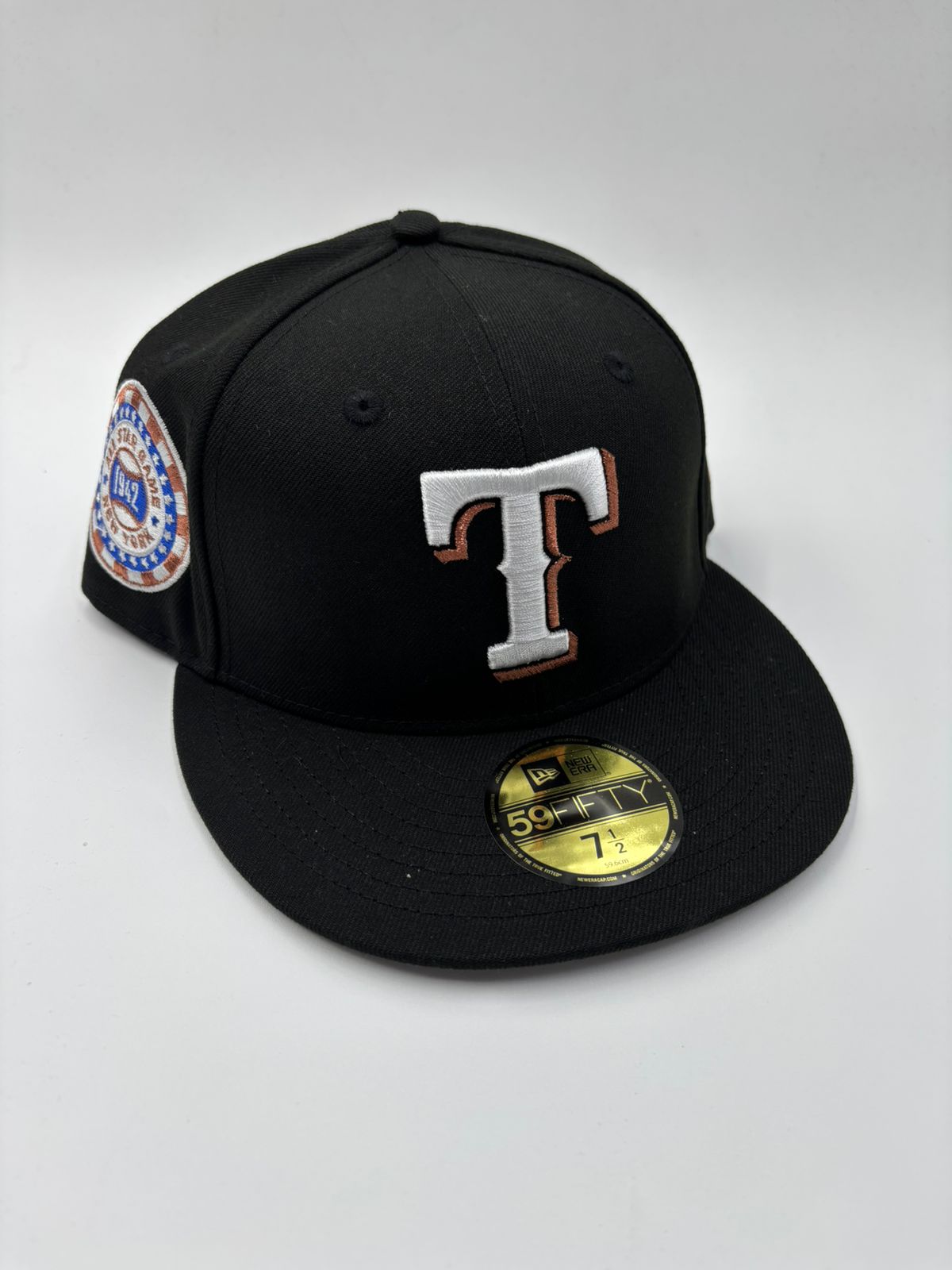 NEW ERA EDICION TEXAS NEGRO CONTORNO CAFE