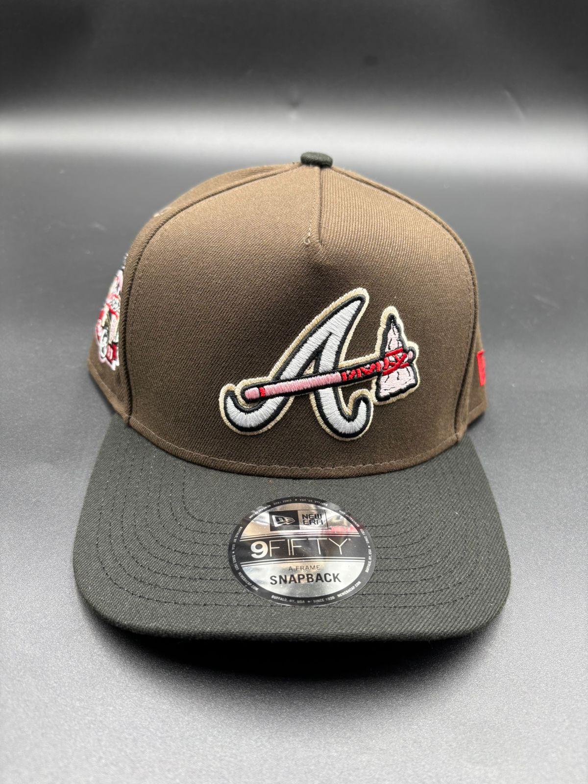 NEW ERA A-FRAME ATLANTA cafe negro
