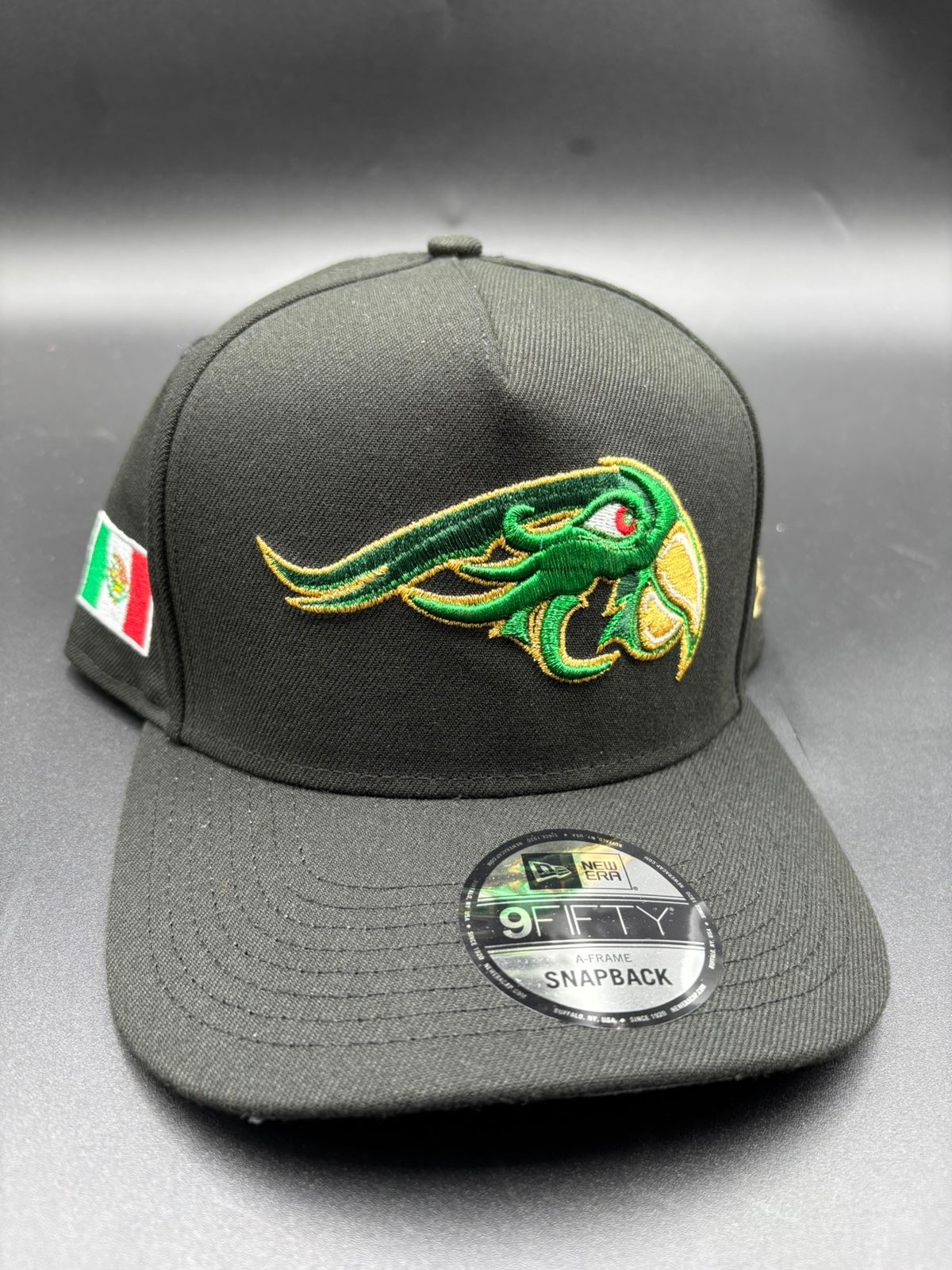 NEW ERA A-FRAME PERICOS NEGRO VERDE