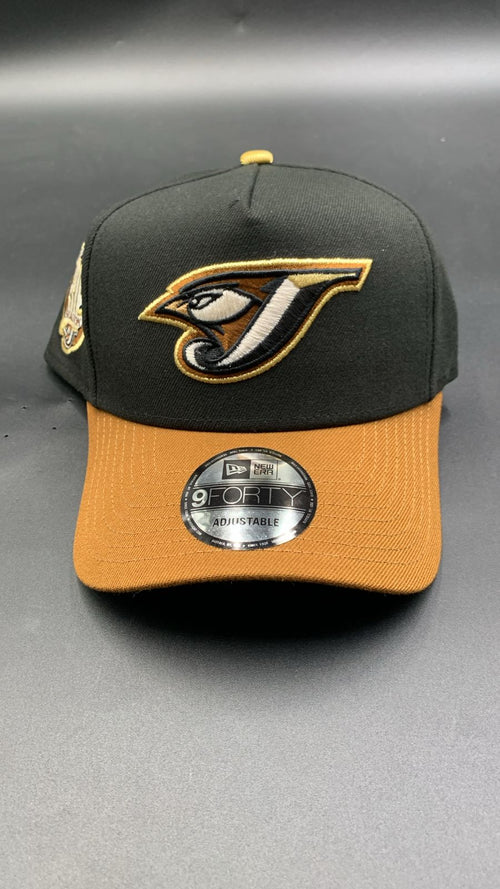 9Forty Edicion Blue Jays  Negro Cafe