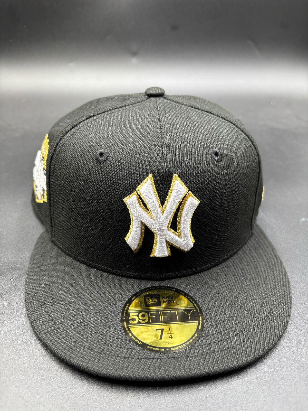 New Era Edicion Yankees Contorno Dorado