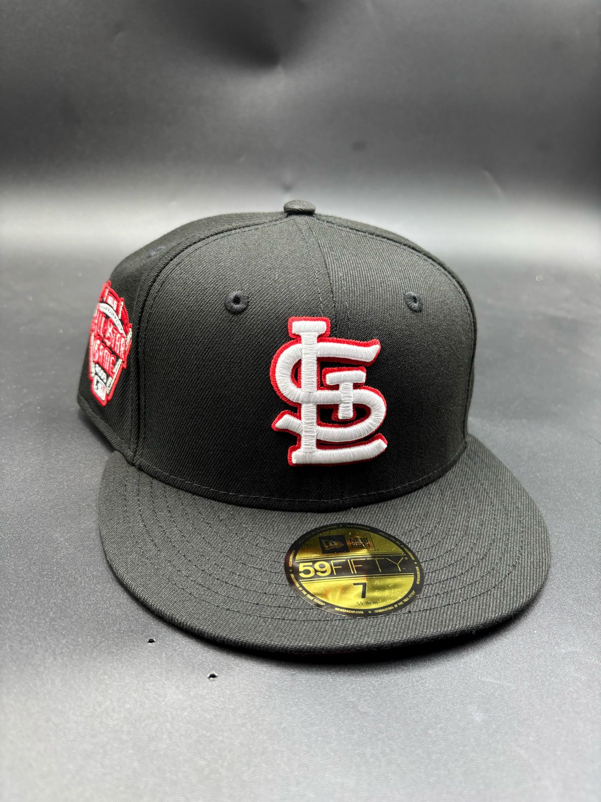 New Era Edicion San Luis Contorno Rojo