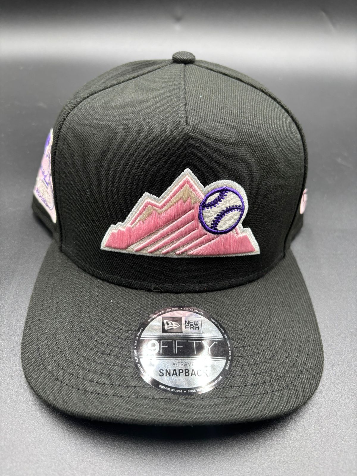 NEW ERA A-FRAME ROCKIES negro rosa