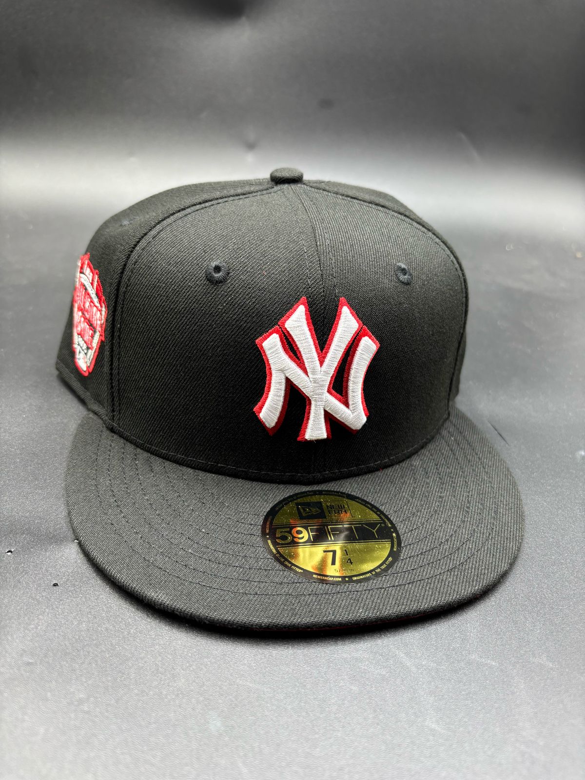 New Era Edicion Yankees Contorno Rojo 2