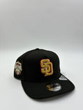 NEW ERA EDICION BROCHE A-FRAME SAN DIEGO NEGRO DORADO