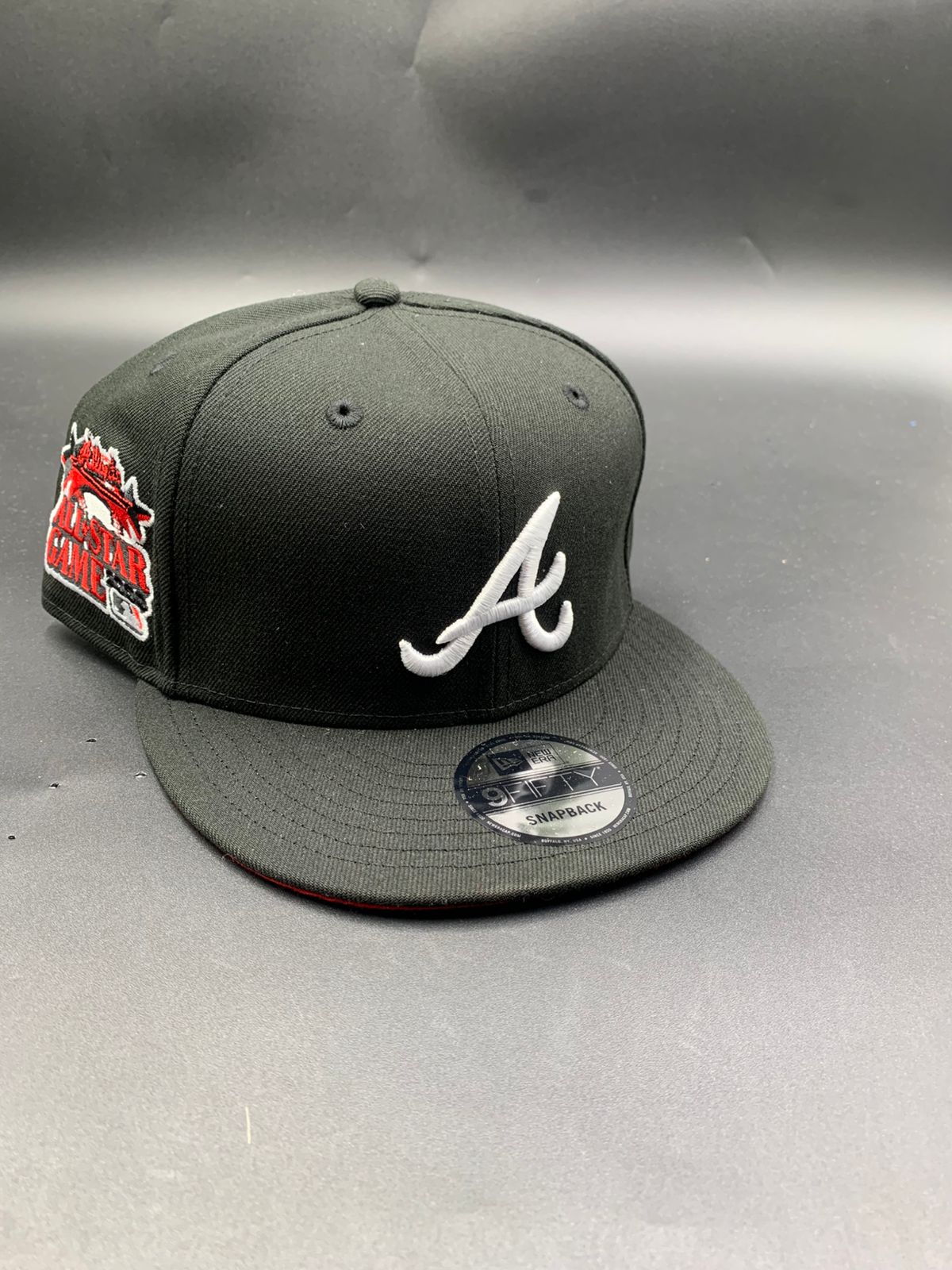 New Era Edicion Atlanta Negro Rojo