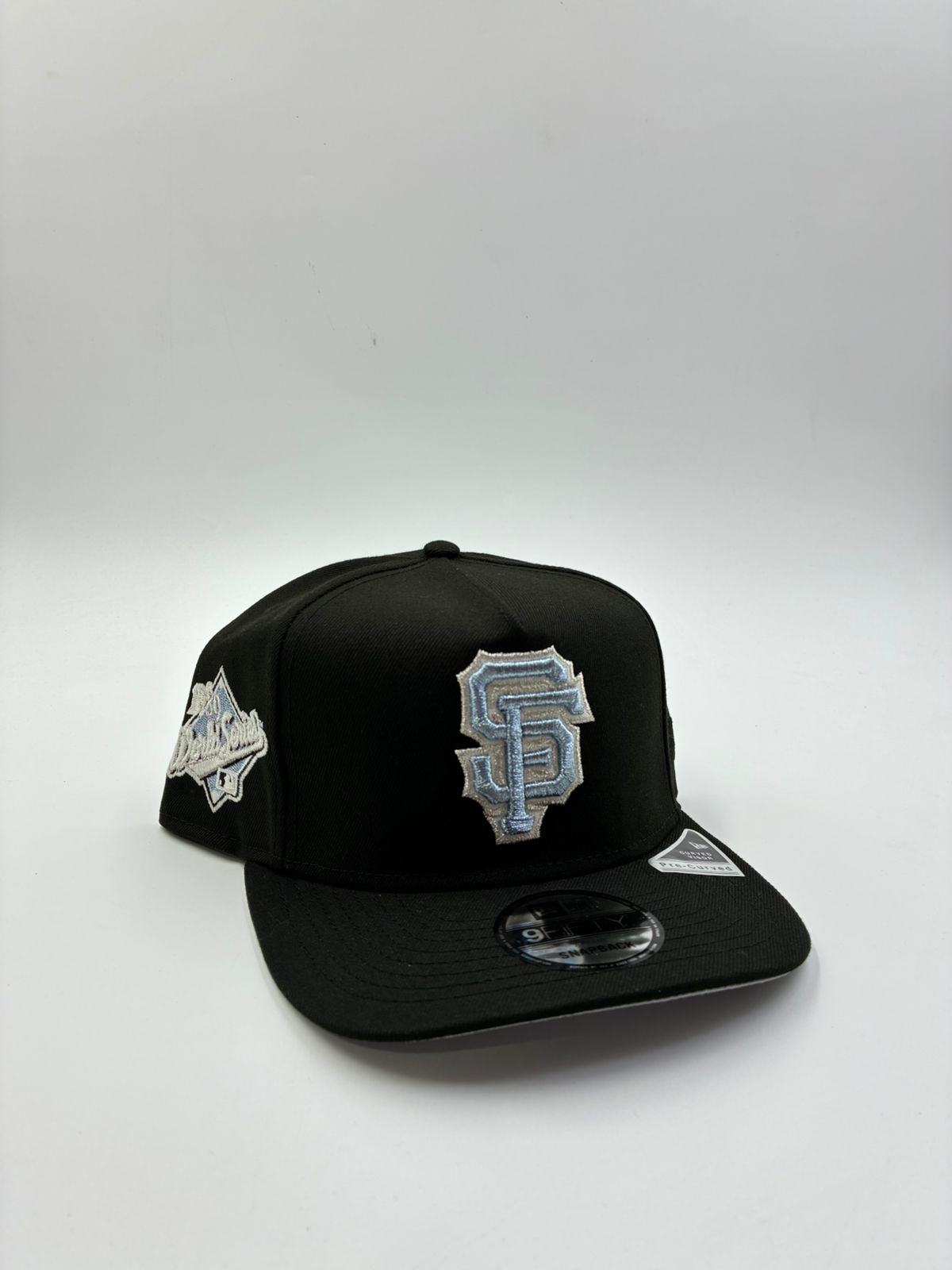 NEW ERA BROCHE A-FRAME SAN FRANCISCO NEGRA AZUL CIELO