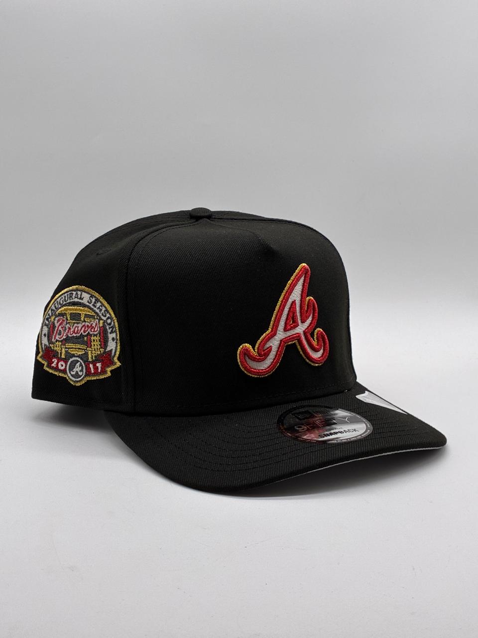 New Era A-FRAME Atlanta NEGRA CONTORNO AMARILLO