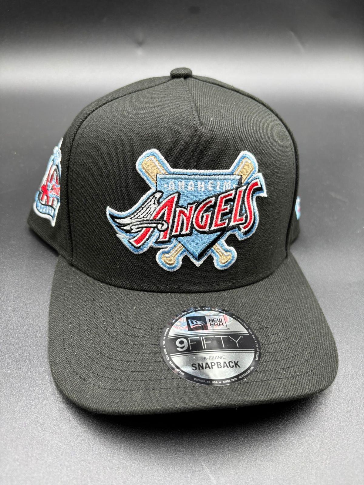 NEW ERA A-FRAME ANGELES NEGRO AZUL