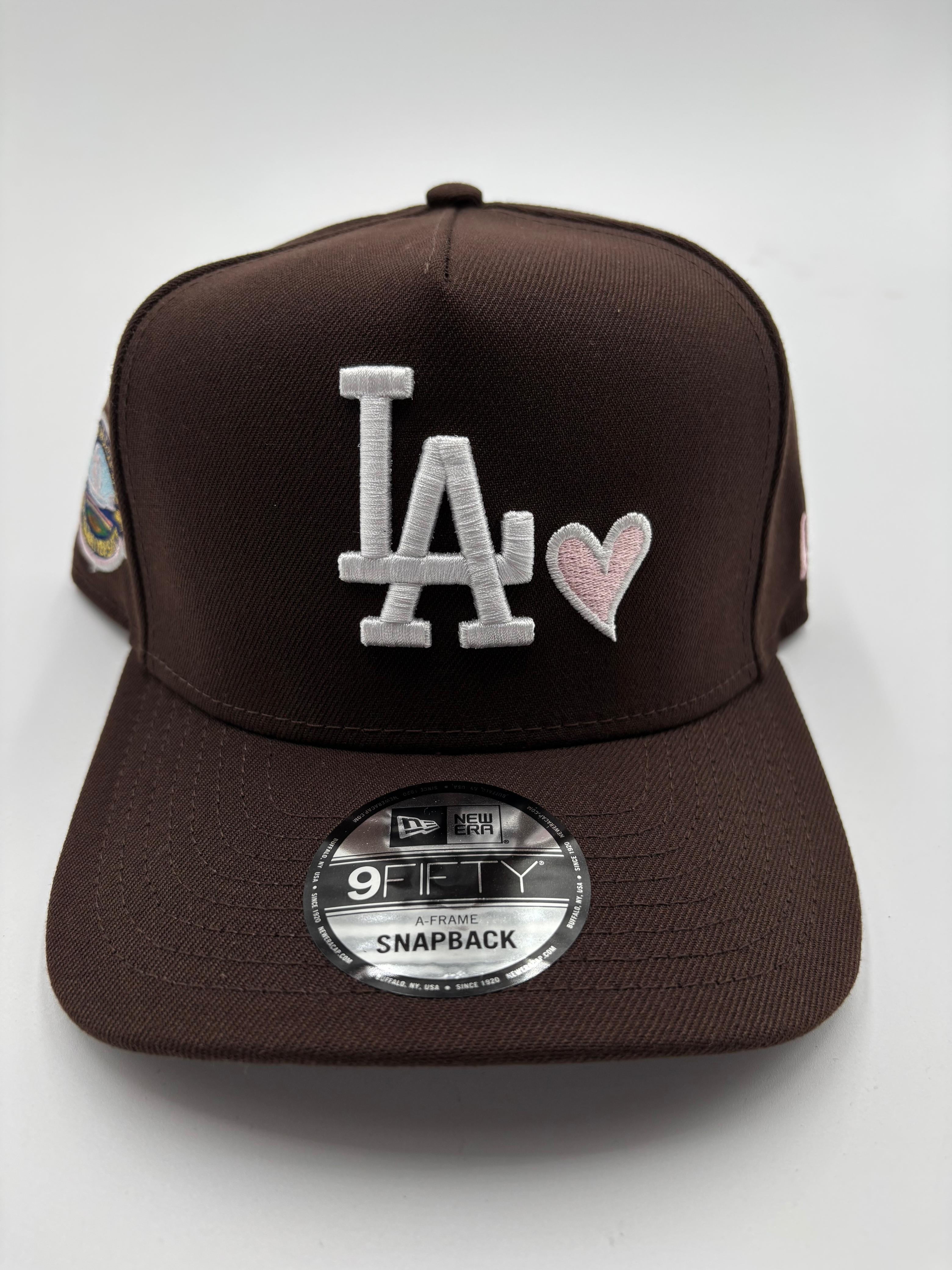 New Era A-FRAME LA Cafe Corazon Rosa