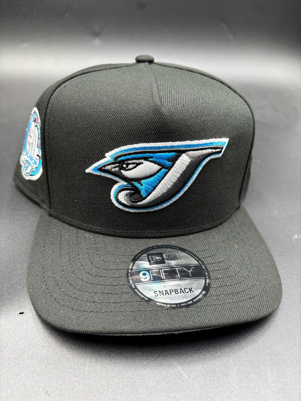 NEW ERA A-FRAME toronto negro azul season 30