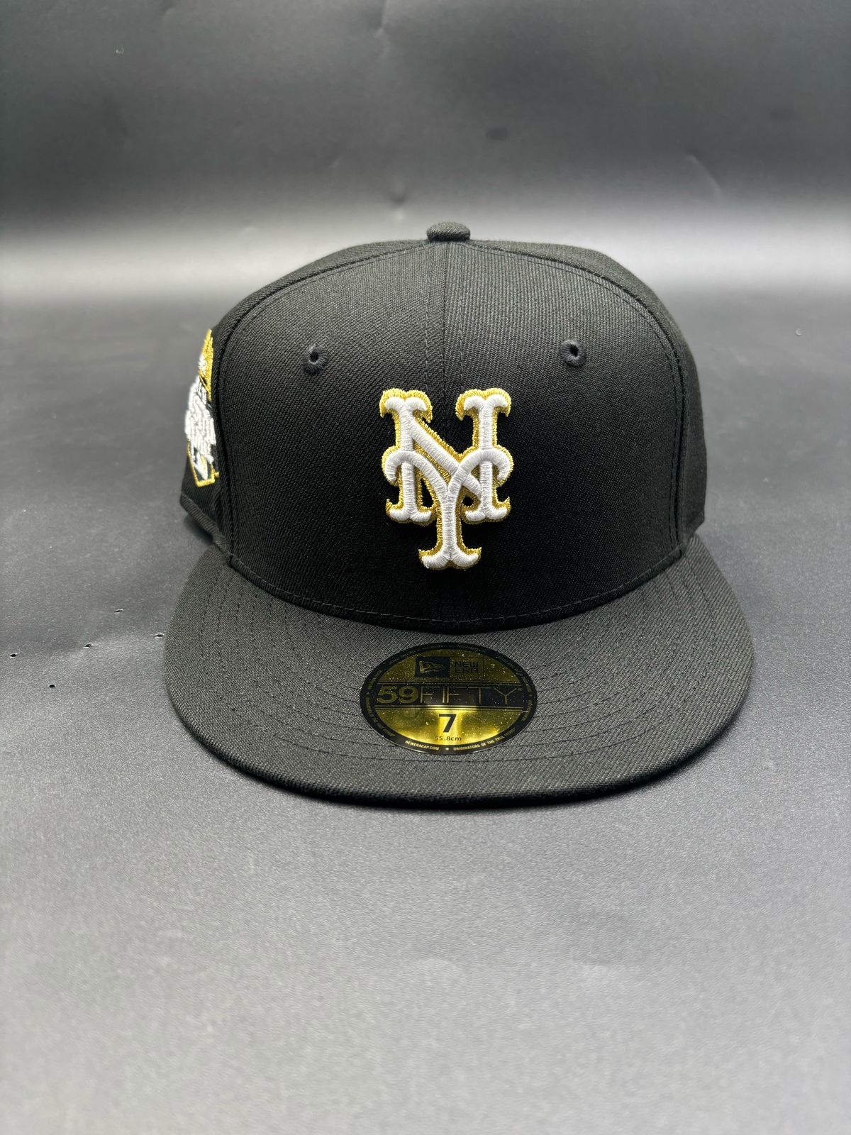 New Era Edicion Yankees 1 Contorno Dorado