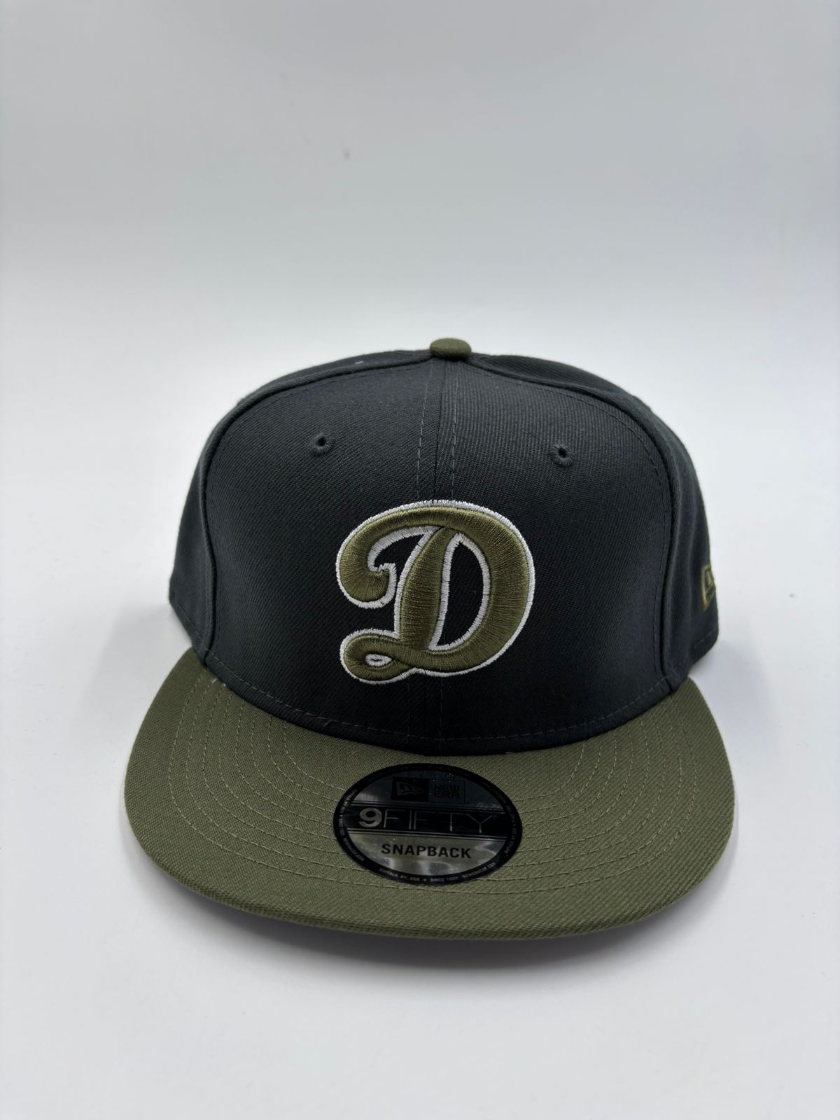 NEW ERA BROCHE DODGERS VERDE OLIVA