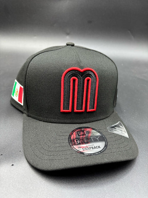..NEW ERA A-FRAME MX bandera negro rojo
