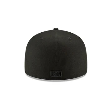 New York Yankees Black on Black 59FIFTY Cerrada