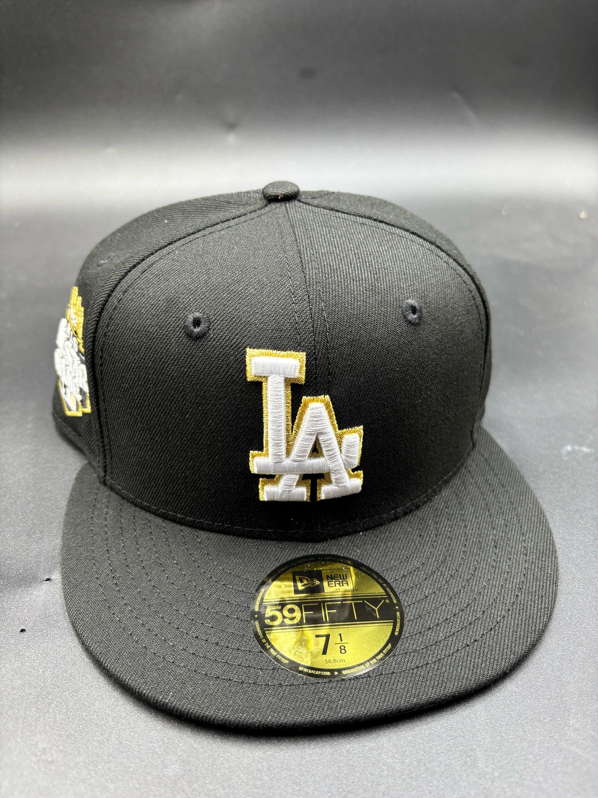New Era Edicion LA Contorno Dorado