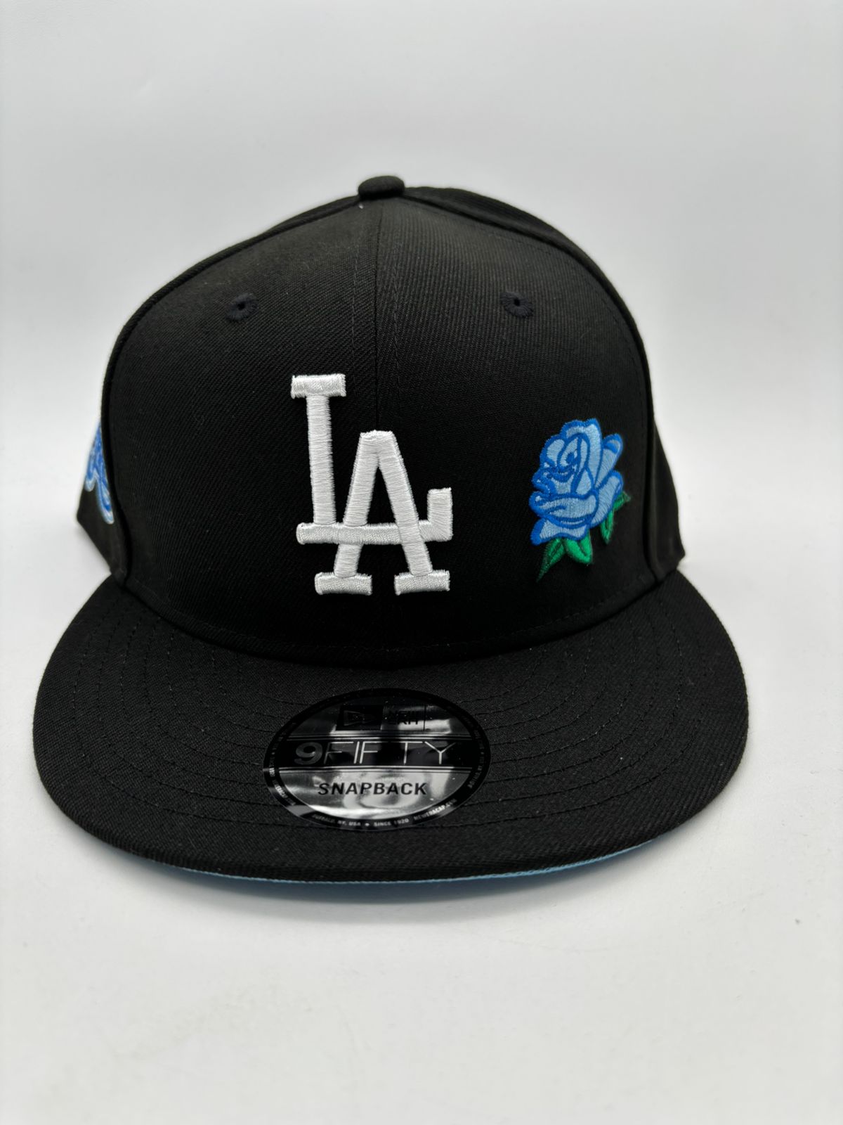 New Era Edicion LA ROSA Azul Negra