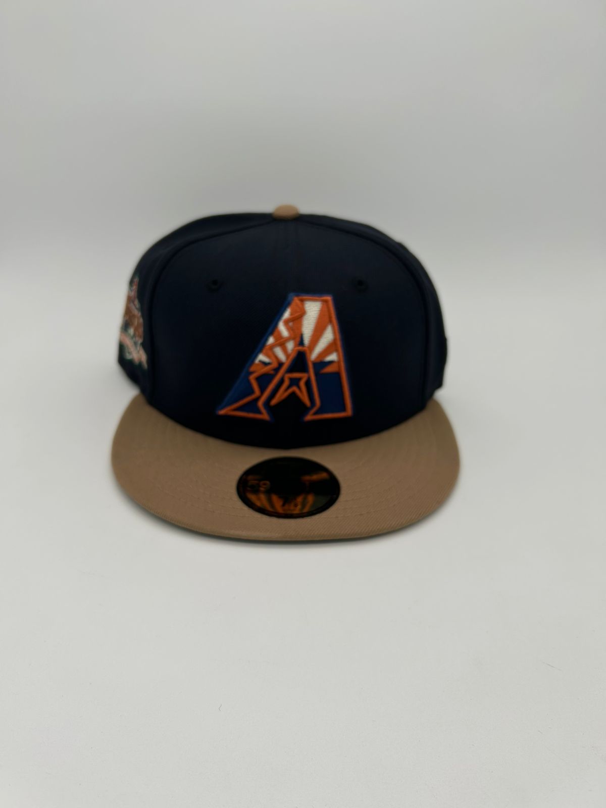 New Era Edicion Arizona Azul Cafe 1