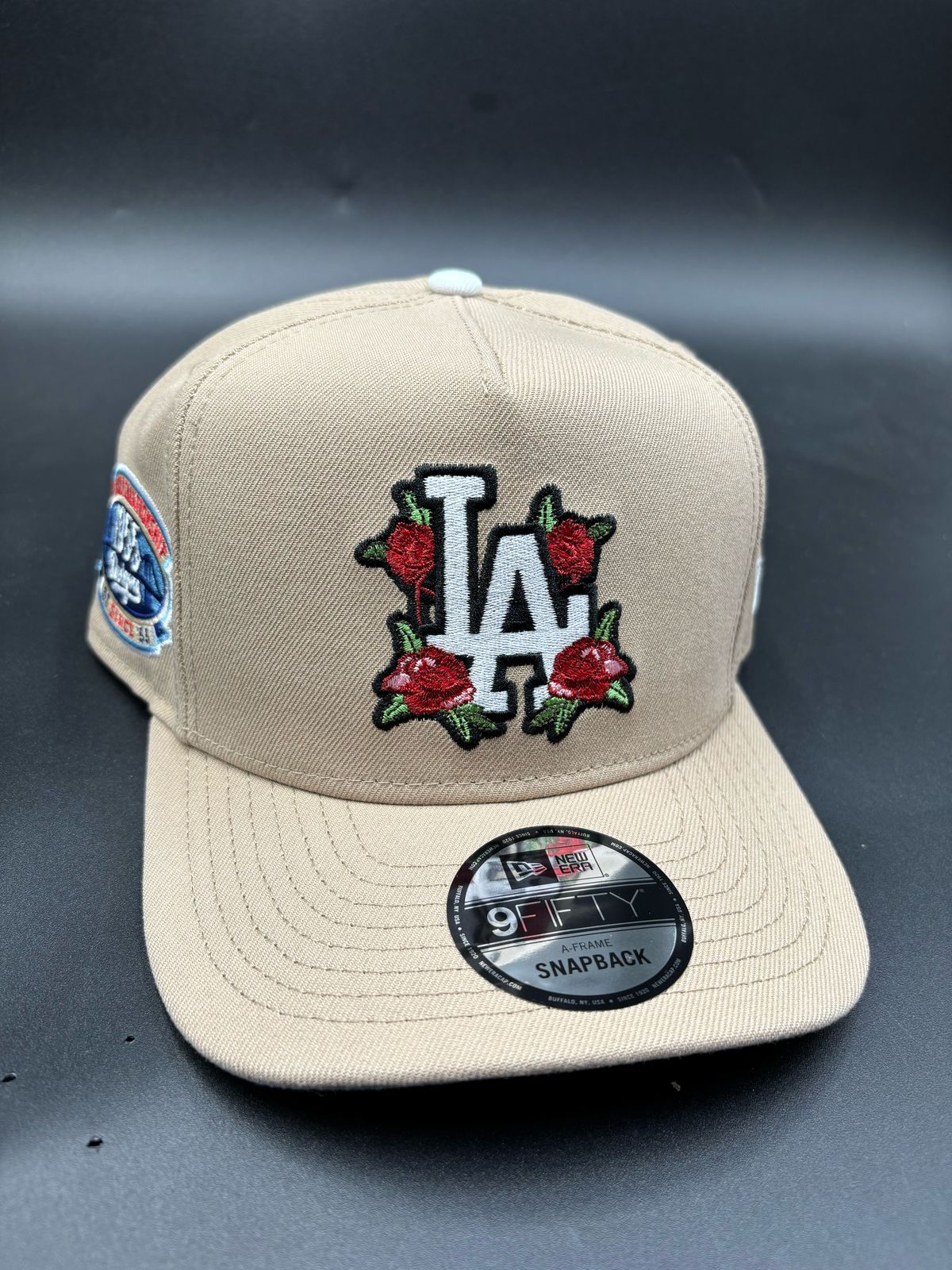 NEW ERA A-FRAME LA ROSAS BEIGE